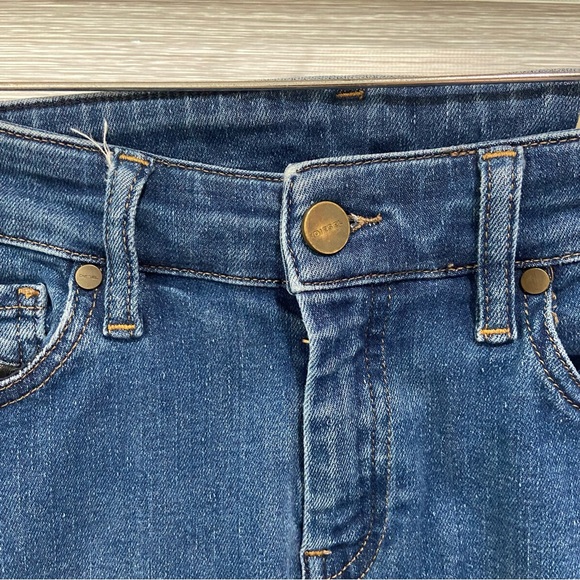 Diesel Industry women’s Super Slim Skinny regular Waist Size 28 with hem - Picture 3 of 9